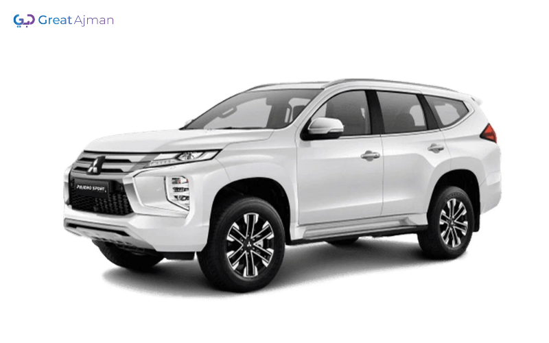 White MITSUBISHI PAJERO 2014